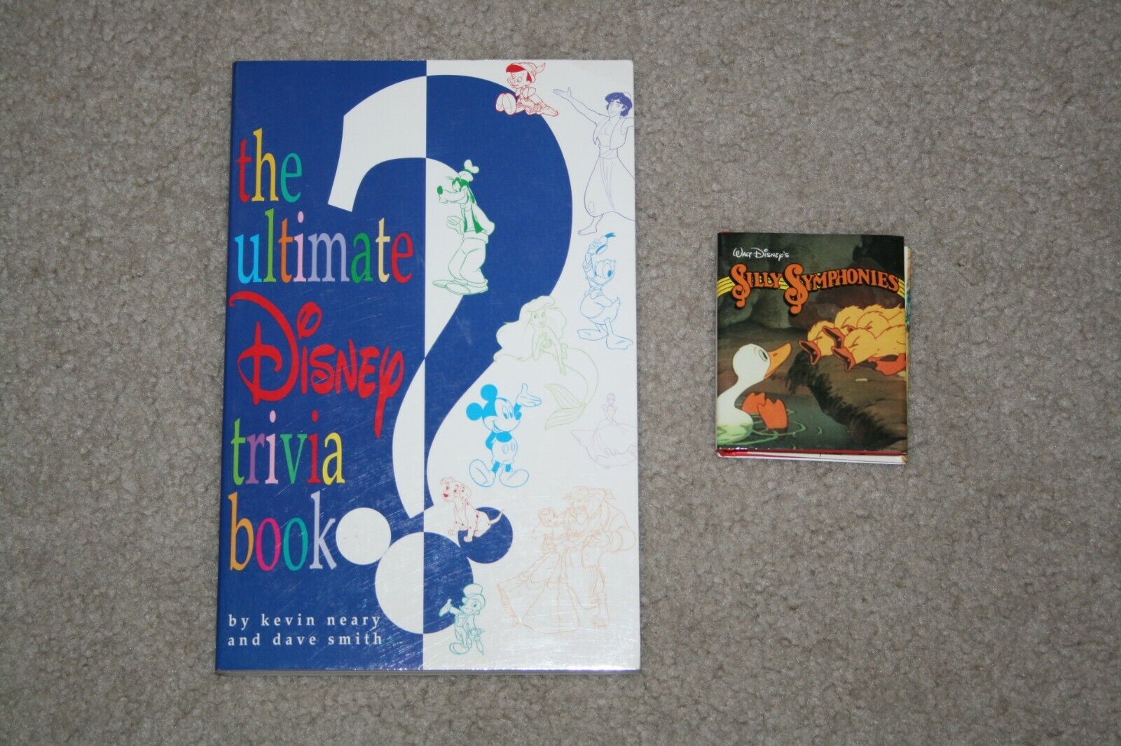 The Ultimate Disney Trivia Book + Silly Symphonies Mini * Walt Disney - 1992